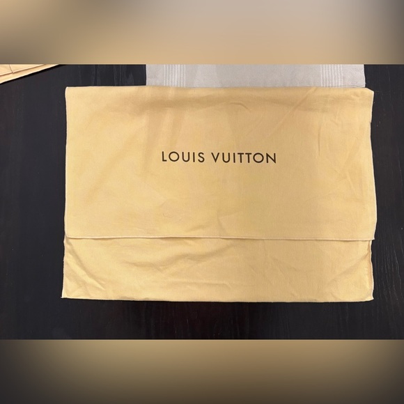 Bundle of 3 Louis Vuitton dust bags - Picture 3 of 6